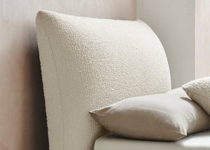 Luna Pillow Boucle Bed