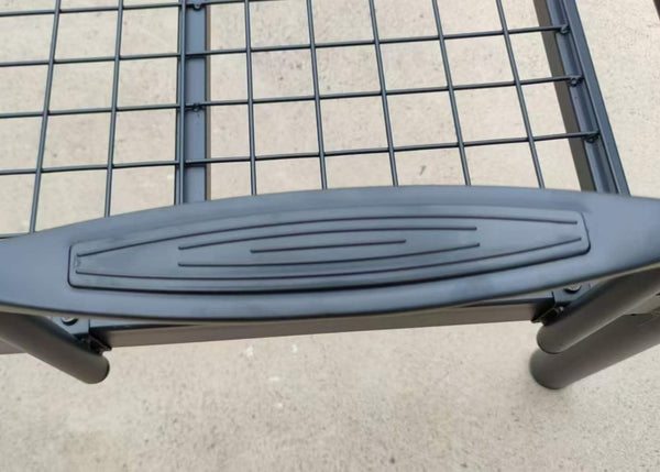 Slip-Resistant Flat Ladder Steps for Added Comfort and Safety